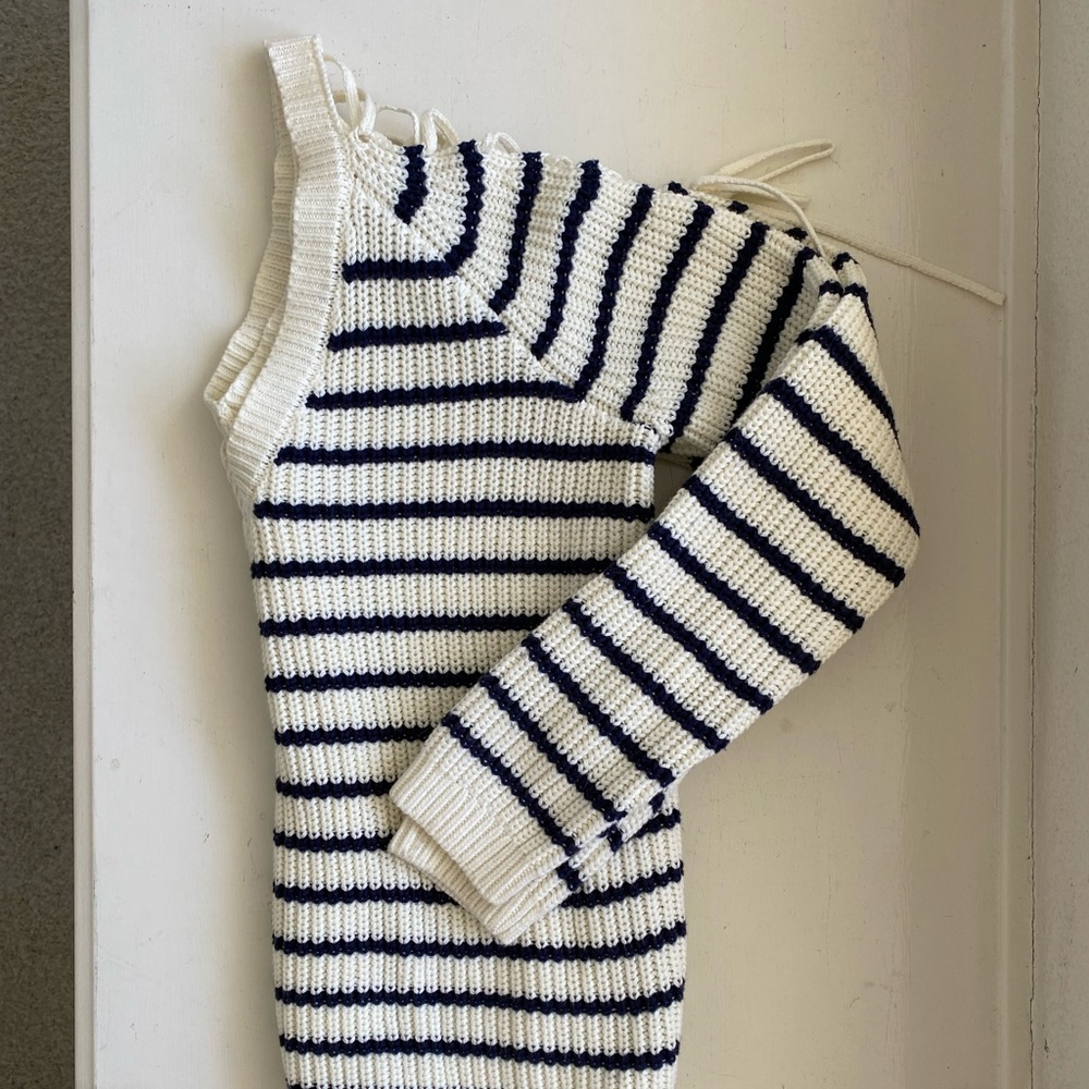 PACSUN WOMENS SHOULDER CROPPED SWEATER-NEVER WORN TAG ON-SIZE M-CAN FIT A LARGE